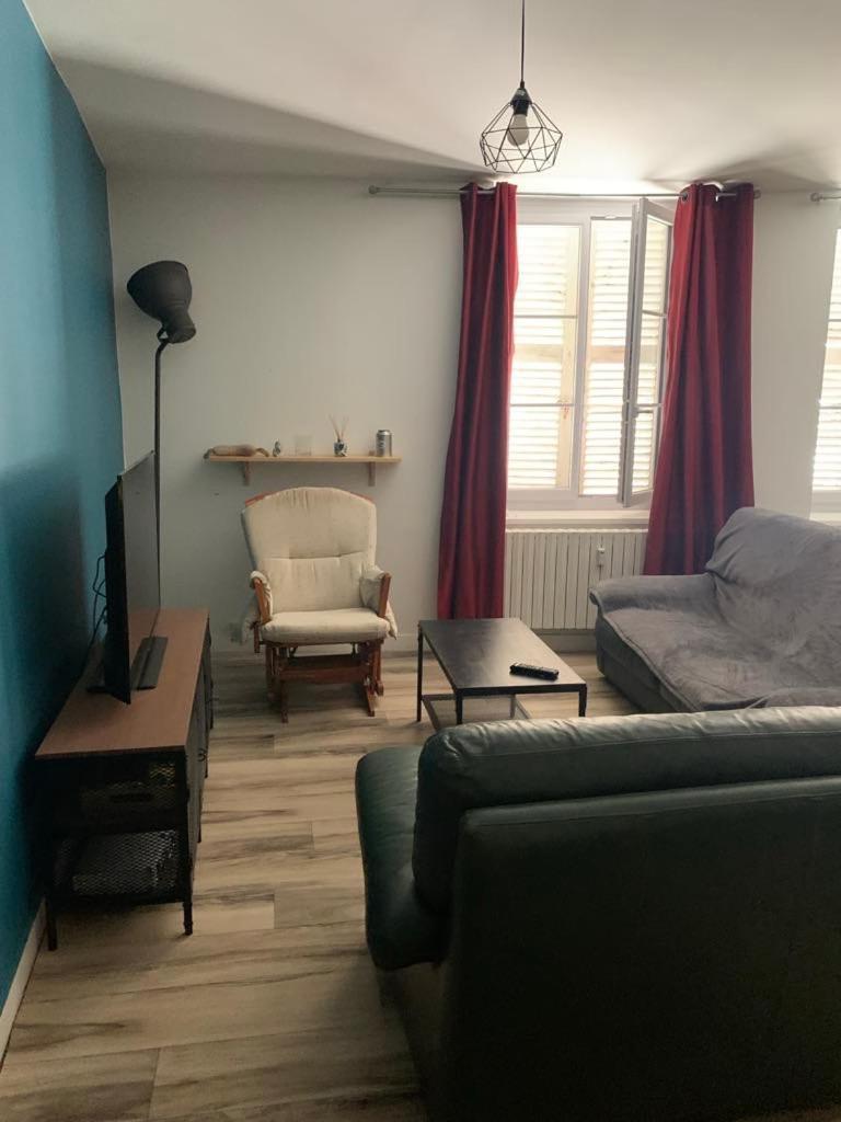 Centre Ville Lons Le Saunier Екстер'єр фото